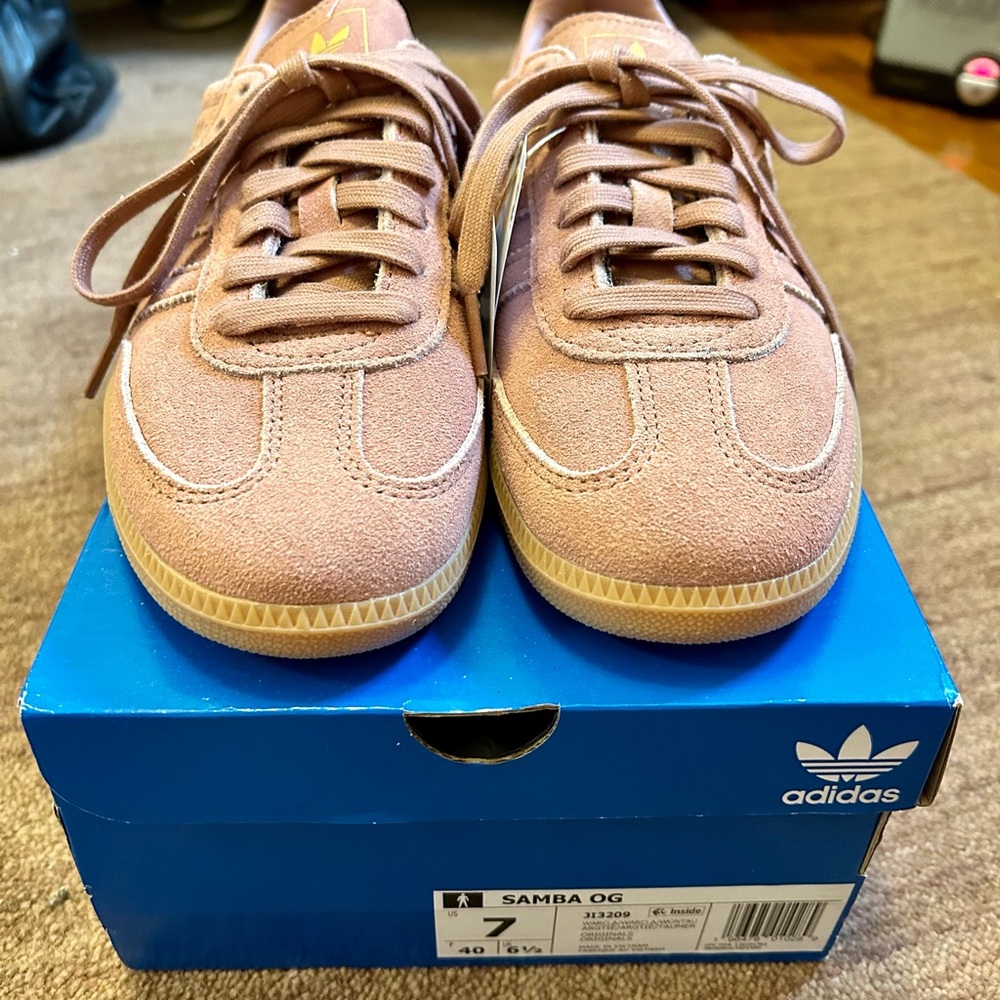 Adidas Sambas Pink New with Tags w Box sz 9 women / sz 7 men - Picture 2 of 10